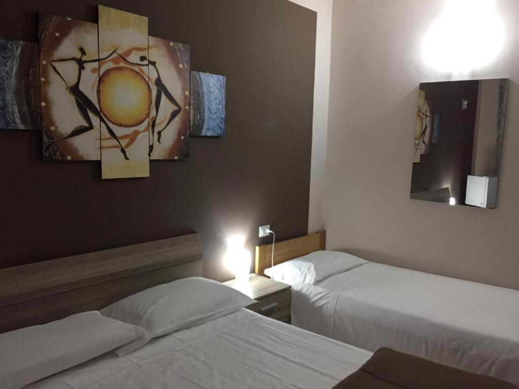 Апартаменты Ded 2 Only Sleep Bagno Privato Парма Экстерьер фото